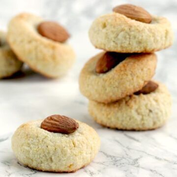 Maltese Almond Cookies {Gluten-free + Dairy-free} Maltese Dishes, Maltese Recipes Malta, Gluten Free Almond Cookies, Communion Cookies, Maltese Recipes, Maltese Food, Malta Food, Almond Biscuits, Almond Meal Cookies