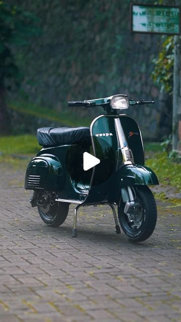 Gbescoot Kit | Vespa Electric on Instagram: "𝐕𝐞𝐬𝐩𝐚 𝐏𝐓𝐒 𝟏𝟎𝟎 𝐄𝐥𝐞𝐭𝐭𝐫𝐢𝐜𝐚 ⚡️ - 𝐁𝐫𝐢𝐭𝐢𝐬𝐡 𝐑𝐚𝐜𝐢𝐧𝐠 𝐆𝐫𝐞𝐞𝐧  Electric Vespa Conversion Process * Electric Convertion kit * Accessories Full import S.I.P * Restoration Body & Polishing Special  𝗛𝗼𝘄 𝘁𝗼 𝗖𝗼𝗻𝘁𝗮𝗰𝘁 𝗨𝘀 𝗮𝗻𝗱 𝗢𝗿𝗱𝗲𝗿 : • Website : 𝙬𝙬𝙬.𝙜𝙗𝙚𝙨𝙘𝙤𝙤𝙩.𝙘𝙤𝙢 • Instagram : 𝙜𝙗𝙚𝙨𝙘𝙤𝙤𝙩 | 𝐠𝐛𝐞𝐬𝐜𝐨𝐨𝐭𝐤𝐢𝐭 | 𝐠𝐛𝐞𝐬𝐜𝐨𝐨𝐭𝐞𝐯 • Tokopedia | Lazada | Shopee : 𝙜𝙗𝙚𝙨𝙘𝙤𝙤𝙩  • Tiktok : 𝙜𝙗𝙚𝙨𝙘𝙤𝙤𝙩  • Youtube : 𝙜𝙗𝙚𝙨𝙘𝙤𝙤𝙩 𝙘𝙪𝙨𝙩𝙤𝙢𝙨 • WhatsApp : 081221968890 | 089671777749  📍 𝗦𝗲𝗿𝗿𝗮 𝗩𝗮𝗹𝗹𝗲𝘆 𝗗𝗲𝗹𝗶𝗺𝗮 𝗥𝗲𝘀𝗶𝗱𝗲𝗻𝗰𝗲 𝐀𝟔, 𝐂𝐢𝐰𝐚𝐫𝐮𝐠𝐚 - 𝐁𝐚𝐧𝐝𝐮𝐧𝐠  #vespapts#smallframeindonesia#vespapts100#vespaspecial90#vespaspecial50#electricvespa#vespalist Electric Vespa, Vespa Pts, Vespa 50 Special, Body Polishing, Custom Vespa, Vespa 50, Classic Vespa, Green Electric, British Racing Green