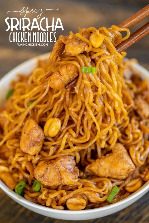 Noddle Recipes, Spicy Sriracha Chicken, Asian Ramen, Bowl Chicken, Chicken Asian, Sriracha Chicken, Chicken Ramen, Noodles Recipes, Chicken Noodles