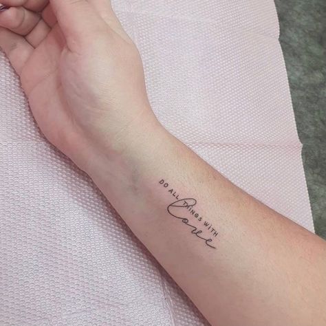 Inner Wrist Tattoos For Women, Inner Wrist Tattoos, Cute Ankle Tattoos, Memorial Tattoo Ideas, Tiny Wrist Tattoos, Hand Tattoos For Girls, Wrist Tattoos For Guys, Best Tattoos For Women, Writing Tattoos