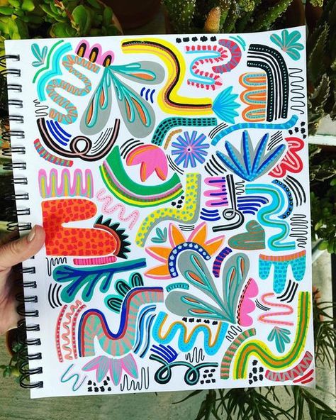 Sharpie Art Aesthetic, Posca Pen Painting Ideas, Markers On Canvas Art, Doodling With Markers, Posca Pen Crafts, Marker Pen Art Drawing, Posca Paint Pen Art Ideas, Scrapbook Drawing Ideas Doodles, Posca Doodle Art