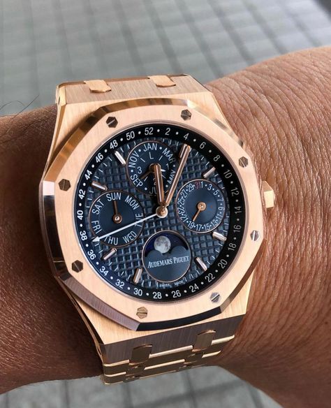 Haute Horlogerie on Instagram: “Audemars Piguet Royal Oak Perpetual Calendar, also in pink gold. 🤤 (€115,300) @1k.japan #audemarspiguet #royaloak #perpetualcalendar #gold” Royal Oak Perpetual Calendar, Audemars Piguet Gold, I Am A Billionaire, Rolex Watches For Men, Expensive Watches, Wrist Game, Perpetual Calendar, Mens Fashion Casual Outfits, Audemars Piguet Royal Oak