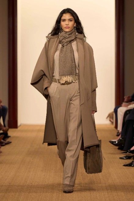 Ralph Lauren Runway, Fall Runway, Ralph Lauren Fall, Designer Ralph Lauren, Ralph Lauren Style, Love Jeans, Ralph Lauren Collection, Fall 2024, Marie Claire