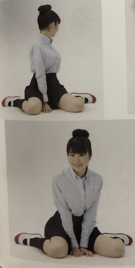 Cute Poses Reference Photo, Crisscross Applesauce Pose, Human Sitting Pose, Person Sitting Criss Cross, W Sitting Pose, Someone Sitting Reference, Sitting On Legs Pose, Stretching Poses Reference Drawing, People Sitting Reference