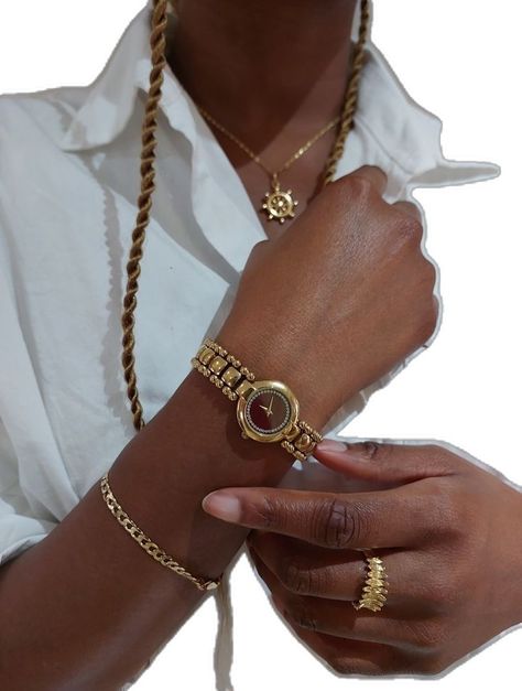 Jewelry Inspo Black Women, Gold Bracelet For Women Aesthetic, Dark Skin Jewelry, Jewelry Accessories Black Women, Beige Aesthetic Black Woman, Gold Bracelet Stack Black Woman, Jewellery On Black Women, Black Woman Accessories, Stacked Rings Black Women