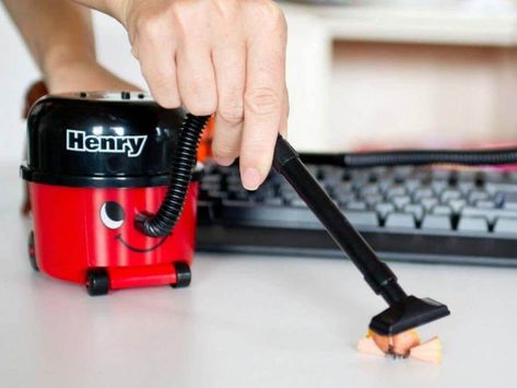 37 Cool Office Supplies & Gadgets That'll Revitalize Your Workplace Cool Office Supplies, Tech Magazines, Dig Gardens, Office Gadgets, Inspector Gadget, Garden Posts, Survival Gardening, Urban Survival, Cool Office