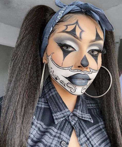 Chicana Makeup, Chola Makeup, Clown Face Paint, Cute Clown Makeup, Halloween Makeup Clown, Holloween Makeup, Cute Halloween Makeup, Halloween Makeup Diy, Halloween Makeup Pretty