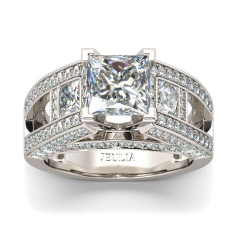 Princess cut engagement rings