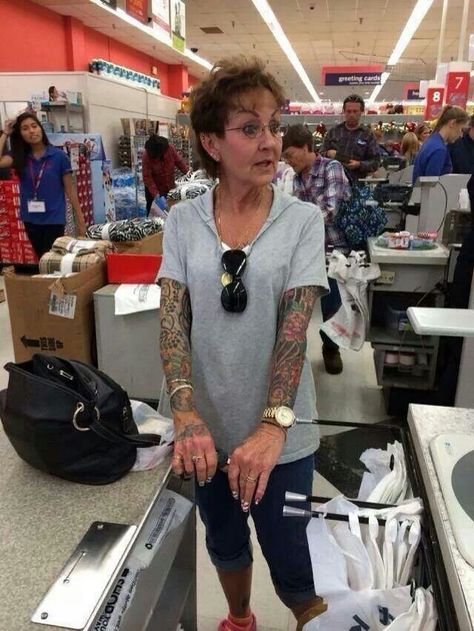 Granny with sleeves Older Women With Tattoos, Estilo Cholo, Inked Babes, Dope Tattoos, Tattoo Placement, Skin Art, Piercing Tattoo, Tattoos And Piercings, Body Art Tattoos