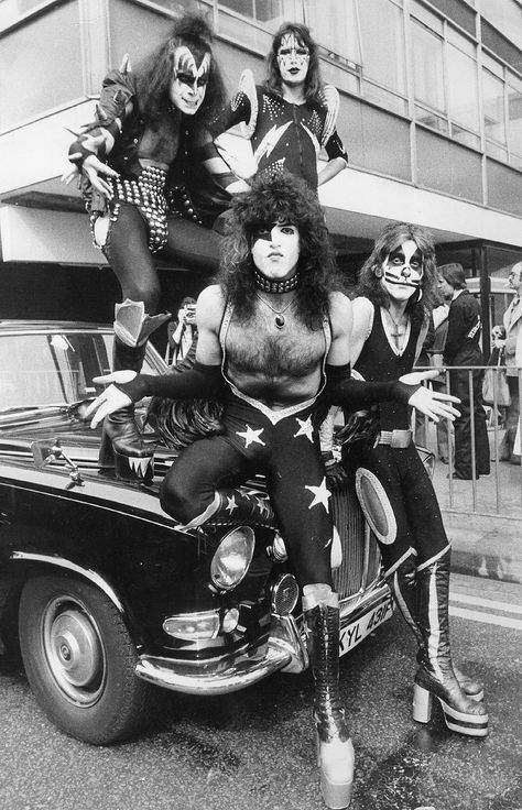 Band Kiss, Foo Fighter, Peter Criss, Kiss Army, Band Poster, Ace Frehley, Hot Band, Paul Stanley, Musica Rock