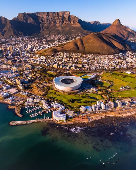 Cape TownSouth Africa #city #cities #buildings #photography Cape Town South Africa Photography, Cape Town Aesthetic, Cape Town Africa, Africa City, South Africa Johannesburg, Africa Architecture, South Africa Vacation, Table Mountain Cape Town, Weather App