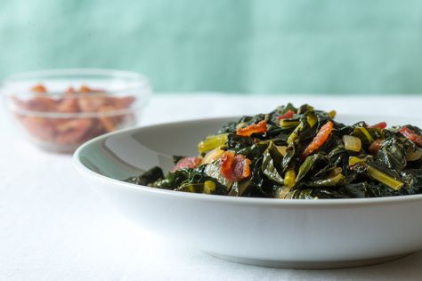 Braised Bacon and Kale Make Vegetables Taste Good, High Iron Recipes, Pancetta Recipes, Braised Kale, Eat More Vegetables, Cooking Vegetables, Bitter Greens, Iron Recipes, Kale Recipes