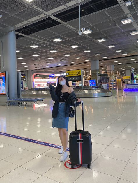 #suvarnabhumi #airport #thailand #ootd Thailand Ootd, Thailand Airport, Suvarnabhumi Airport, Spanish Inspirational Quotes, Thailand, Inspirational Quotes, Ootd, Quotes, Quick Saves