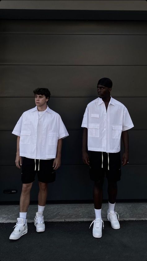 Men Shirt Design Ideas Mens Fashion, Styling Shorts Men, Black White Outfit Men, Outfit Ideas Men Streetwear Summer, Korean Oversized Outfit Men, Male Shorts Outfits, Designs For Clothing Brand, Short Outfits Men, Short Outfit Men