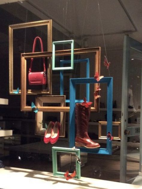 Boutique Window Displays, Window Display Retail, Decoration Vitrine, Window Display Ideas, Display Retail, Windows Display, Store Window Displays, Visual Merchandising Displays, Window Display Design