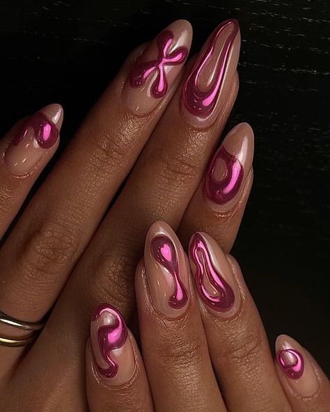 Quartz Nails Are the Latest Beauty Trend and They Literally Rock Matte Bright Nails, Young Miko Nails, 3d Nail Designs, Pink Chrome Nails, Chrome Nail Art, Nails Yellow, Quartz Nail, Colorful Nail, Minimal Nails