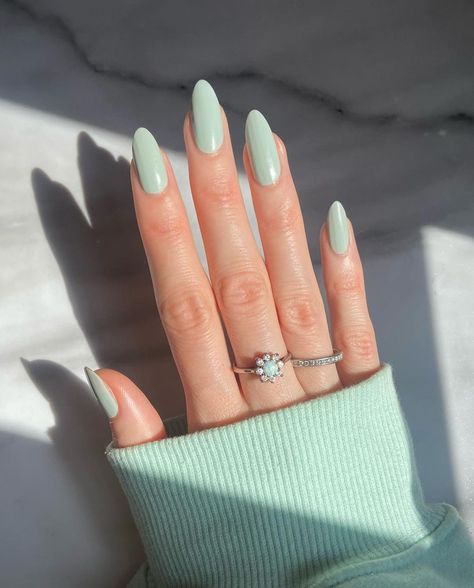 Teen Nail Art, K Nails, Mint Green Nails, Teen Nails, Mint Nails, Green Acrylic Nails, Dusty Sage, Simple Gel Nails, Style Nails