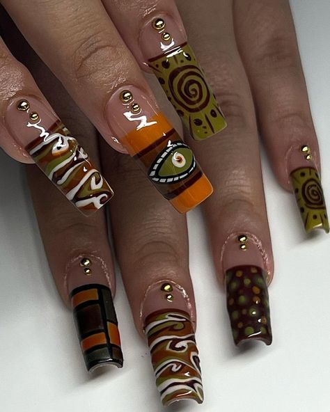 Orange Brown Nail Designs, Green And Brown Nails Acrylic, Brown And Orange Nails Acrylic, Orange Brown And Green Nails, Unique Stiletto Nails, Green And Brown Nails Aesthetic, Red And Brown Nails, Orange Green Nails, Green Brown Nails