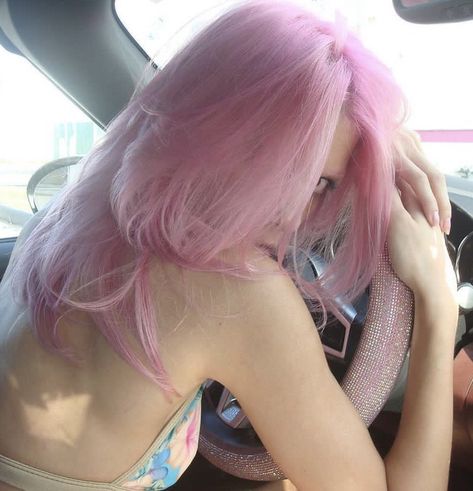 Light Pink Hair Aesthetic, Cotton Candy Pink Hair, Pale Pink Hair, Oc Hair, Mha Dr, Light Pink Hair, Hime Gyaru, Hollywood Florida, Bouncy Hair