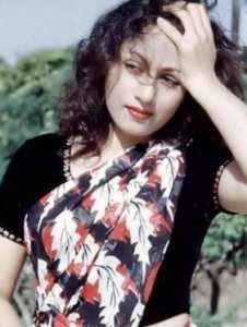 Madhubala Height, Weight, Age, Biography, Wiki, Husband, Family Madhubala Actress, Filmy Vintage, Bollywood Pictures, Retro Bollywood, Vintage Bollywood, Bollywood Actors, Bollywood Stars, Bollywood Celebrities, Belleza Natural