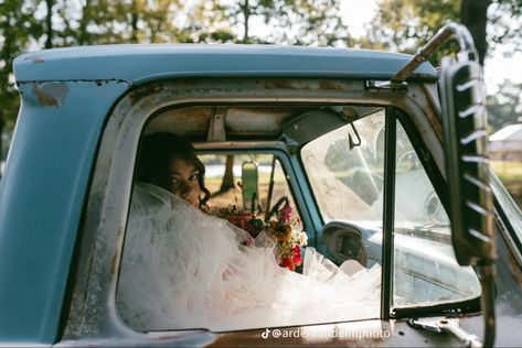 Vintage Truck Wedding, Tiktok Wedding, Truck Wedding, The Life I Want, Life I Want, September Wedding, My Wedding Day, One Day At A Time, Vintage Truck