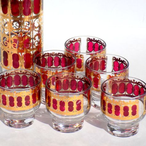 Mid Century Bar Set Culver Cranberry Scroll Cocktail by Vetera Mid Century Couch, Vintage Cocktails, Cocktail Pitcher, Holiday Bar, Glass Things, Mid Century Bar, Pitcher Set, Bar Cart Decor, Scroll Pattern