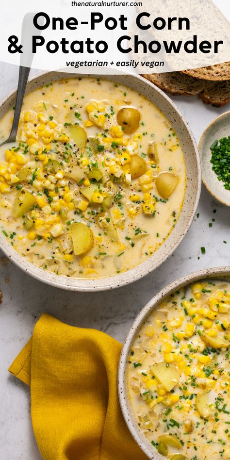 This One-Pot Corn and Potato Chowder is a hearty and flavorful soup that makes for an amazing vegetarian dinner. Gluten free and easily made vegan. #veggieloaded Corn Potato Chowder, Vegetarian Corn Chowder, Corn And Potato Chowder, Fresh Corn On The Cob, Corn Chowder Soup, Pudding Chia, Potato Chowder, Corn Chowder Recipe, Dinner Gluten Free