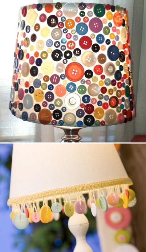 Are you looking for a fun way to put your own personal touch to the décor in your room?  Why not dress up that old boring lamp shade?  There are so many ways you can customize a lamp shade that you… Lamp Shade Crafts, Diy Lampe, Decorative Lamp Shades, Diy Simple, Cool Lamps, Diy Buttons, Diy Lamp Shade, Button Art, Sewing Rooms