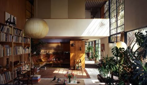 Eames House Plan, Eames House Interior, Eames Home, Case Study House, Farnsworth House, Eames House, Case Study Houses, Modern Architects, Charles And Ray Eames