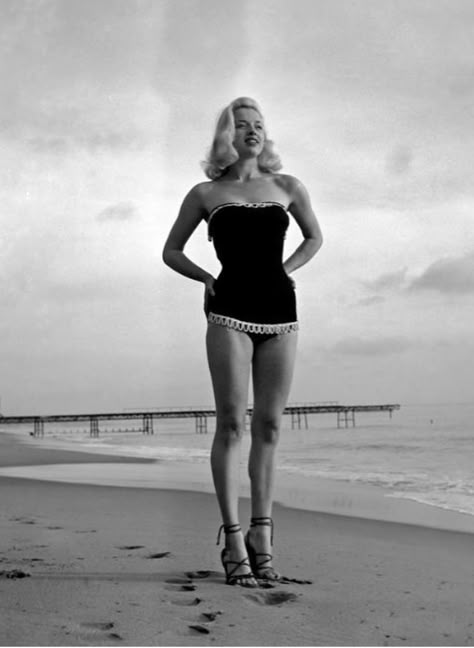 Inger Stevens, 50s Glamour, Diana Dors, 4 May, Retro Pin Up, English Actresses, Hollywood Movie, Swimming Costume, British Actresses