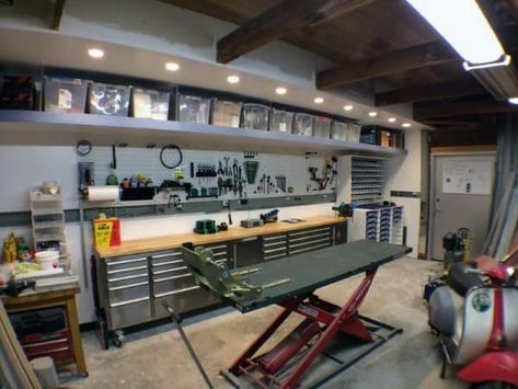 Top 60 Best Garage Workshop Ideas - Manly Working Spaces Officine In Garage, Garage Racking, Garage Workshop Plans, Plan Garage, Motorcycle Workshop, Workshop Layout, Workshop Plans, Cool Garages, Motorcycle Garage