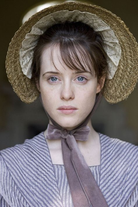 Claire Foy as Amy Dorrit / Little Dorrit by Charles Dickens British Period Dramas, Little Dorrit, Historical Literature, Claire Foy, Portraits Female, Bbc Drama, Period Movies, Victorian Times, Oliver Twist