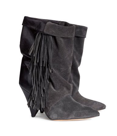 H&M Isabel Marant suede boots Fall In Nyc, Ankle Boots Pointed Toe, Isabel Marant Boots, Harry Potter Dr, Pointy Toe Heels, Faux Fur Boots, Stockholm Style, Fringe Boots, Spike Heels