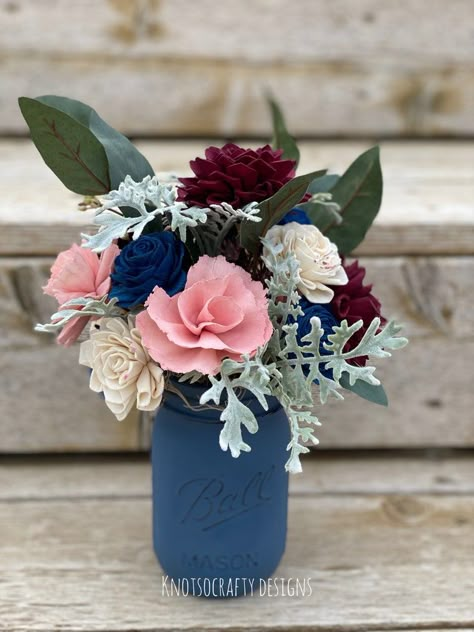 Burgundy And Blush Wedding Centerpieces, Navy Centerpieces, Mason Jar Flower Arrangements, Burgundy Wedding Centerpieces, Blush Wedding Centerpieces, Navy And Burgundy Wedding, Vestido Charro, Flower Arrangement Wedding, Wedding Centerpieces Mason Jars