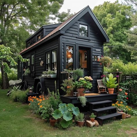 You Searched For Diy - Page 2 Of 3 - Living In A Tiny Tiny Home Builders, Tiny Homes On Trailers, Tiny House Bungalow Style, Tiny Home Garden, Tiny House Landscaping, Shed Tiny Home Exterior, Tiny Home Outdoor Space, Tiny Houses Plans, Small House In Woods