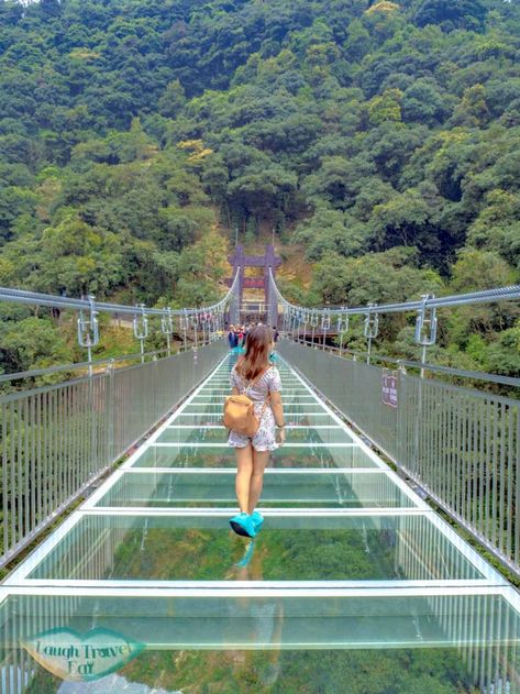 Beautiful Place In The World, Places In Usa, Zhangjiajie, World Most Beautiful Place, Dream Vacations Destinations, Pedestrian Bridge, Places In The World, Nightlife Travel, China Travel