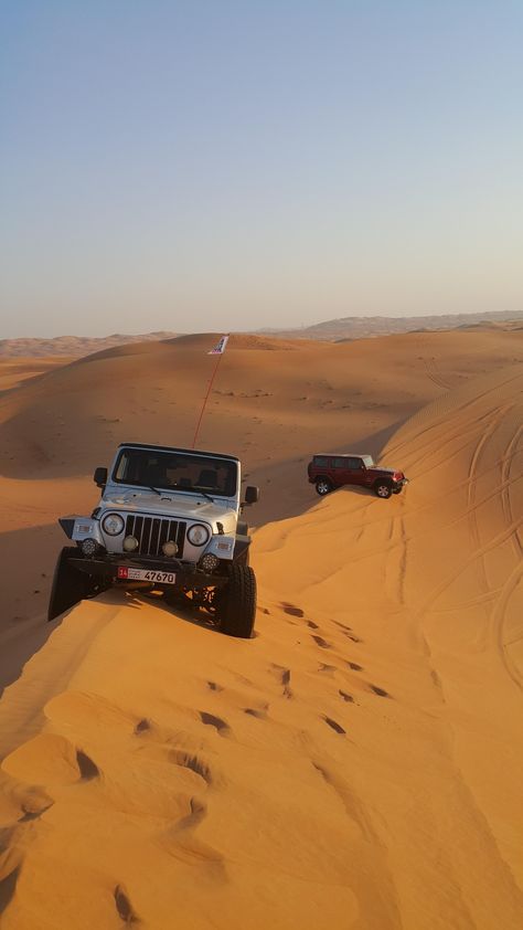 You know you're having fun when everyone ends up stuck... Jeep Driving, Jeep Wrangler Parts, Rain Pictures, Jeep Camping, Beach Sunset Wallpaper, Dubai Aesthetic, Wrangler Jeep, Driving Games, Offroad 4x4