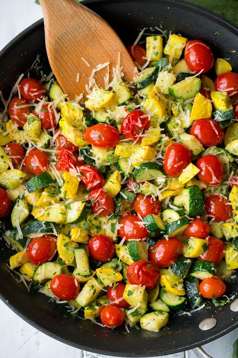 A quick summer vegetable side dish that's the perfect addition to any meal. Easy to prepare and sure to be a crowd pleaser! Sauteed Zucchini And Squash, Butter Zucchini, Yellow Squash Recipes, Summer Squash Recipes, Cooking Tomatoes, Sauteed Zucchini, Parmesan Zucchini, Zucchini Squash, Yellow Squash