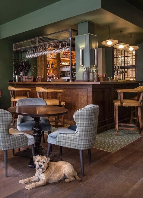 English Pub Interior, Pub Interior Ideas, Irish Pub Interior, Pub Interior Design, Garden Pub, Pub Ideas, Country Pub, Pub Interior, Bar Shed