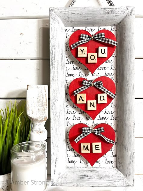 Valentine’s Crafts To Sell, Diy Valentine's Crafts, Valentines Crafts To Make And Sell, February Diy Decor, Valintine Gifts, Valentines Signs Diy, Diy Valentine Ideas, Handmade Valentine Decorations, Diy Crafts Valentines