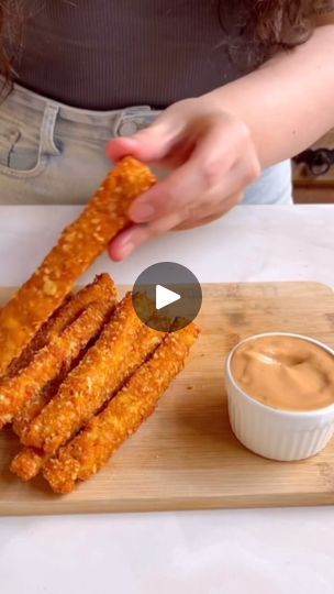 Chicken Sticks Recipes, Chicken Sticks, Frosty Recipe, Chicken On A Stick, Crab Stick, Meat Salad, Chicken Breast Seasoning, Saran Wrap, Chicken Strips