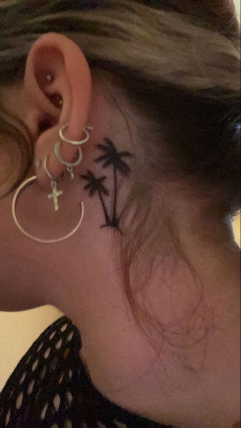 small palm tree tattoo behind ear Red Palm Tree Tattoo, Palm Tree Neck Tattoo, Palm Tree Behind Ear Tattoo, Palm Tree Back Tattoo, Tree Tattoo Behind Ear, Small Palm Tree Tattoo, Palm Tree Tattoos, Tropical Flower Tattoos, Baddie Tattoos