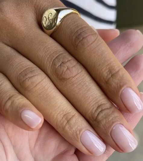 Zendaya Nails, France Nails, Promise Ring Couple, Cute Jewelry Ideas, Rings And Nails, Zendaya Tom Holland, Tom Zendaya, Couple Gift Ideas, Natural Straight Hair