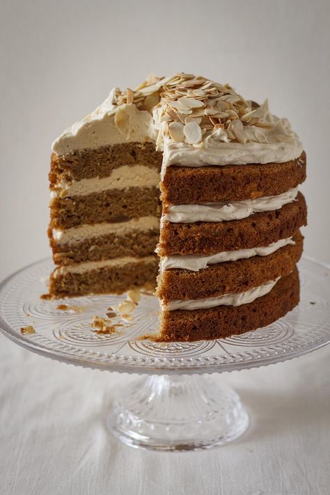 Spiced Sweet Potato Carrot Cake with Muscovado Frosting Vegetable Cakes, Sweet Potato Carrot, Mashed Sweet Potato, Moist Carrot Cake, Vegetable Cake, Moist Carrot Cakes, Sweet Potato Cake, Tin Recipes, The Great British Bake Off