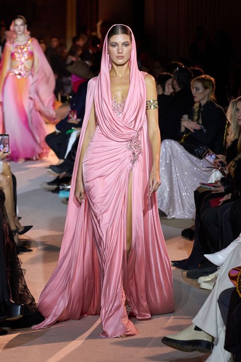 Zuhair Murad Haute Couture, Runway Fashion Couture, Pink Gown, Couture Mode, Couture Week, Fashion Couture, Zuhair Murad, Glam Dresses, Carpet Looks