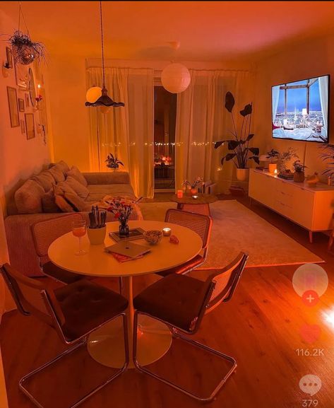 Small Couple Apartment, Sunset Lamp Apartment, Dorm Studio Apartment, Lil Apartment Ideas, Cozy Fairy Lights Aesthetic, Living Room On A Budget Cozy, Sectional Couch Living Room Apartment, Apartment Comfy Living Room, Aesthetic Living Room Designs