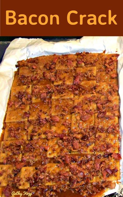 Must-Make Easy Recipes for Game Day! Saltine Cracker Candy, Saltine Cracker, Football Party Foods, Cracker Candy, Diy Easy Recipes, Football Party Food, Tailgating Recipes, Tailgate Food, Bacon Recipes