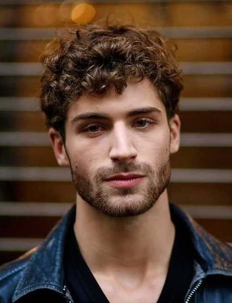 Mens Hairstyles 2014, Mens Hairstyles Curly, Men's Curly Hairstyles, Men Haircut Curly Hair, Beard Look, Hair Styles 2014, Corte De Cabelo Masculino, Curly Hair Men, Boys Haircuts