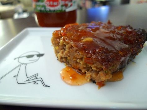 Chili Meatloaf, Pork And Beef Meatloaf, Leftover Ground Beef, Spicy Meatloaf, Glazed Meatloaf, Sweet Red Chili Sauce, Sweet Thai Chili, Meatloaf Glaze, Sweet Chili Sauce Recipe