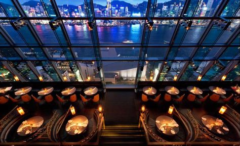 Hong Kong Nightlife, Hong Kong Travel Guide, Travel Baby Shower Theme, Hong Kong Hotels, Best Rooftop Bars, Rooftop Bars, Hong Kong Travel, Skyline View, Vacation Deals